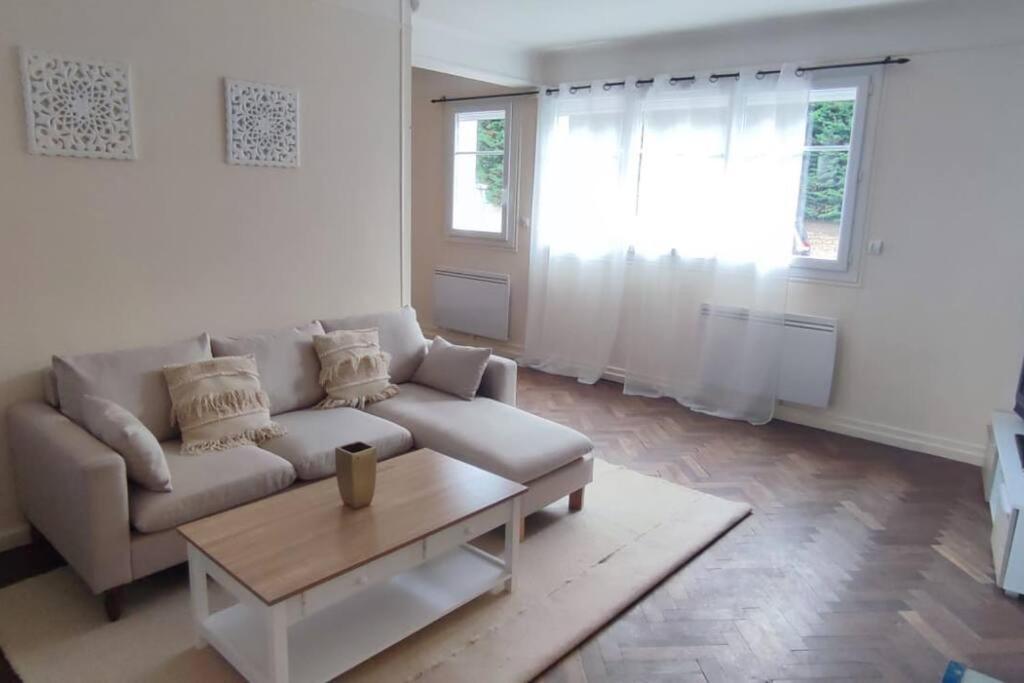 Appartement Tres Bien Place Châteauroux エクステリア 写真